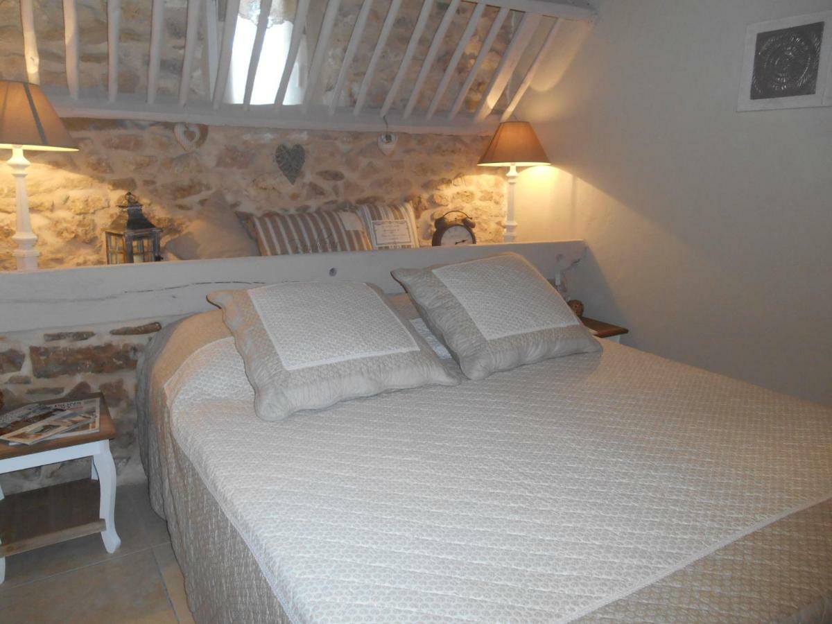Les Chambres D'Hotes Du Rouyre Realmont Ngoại thất bức ảnh